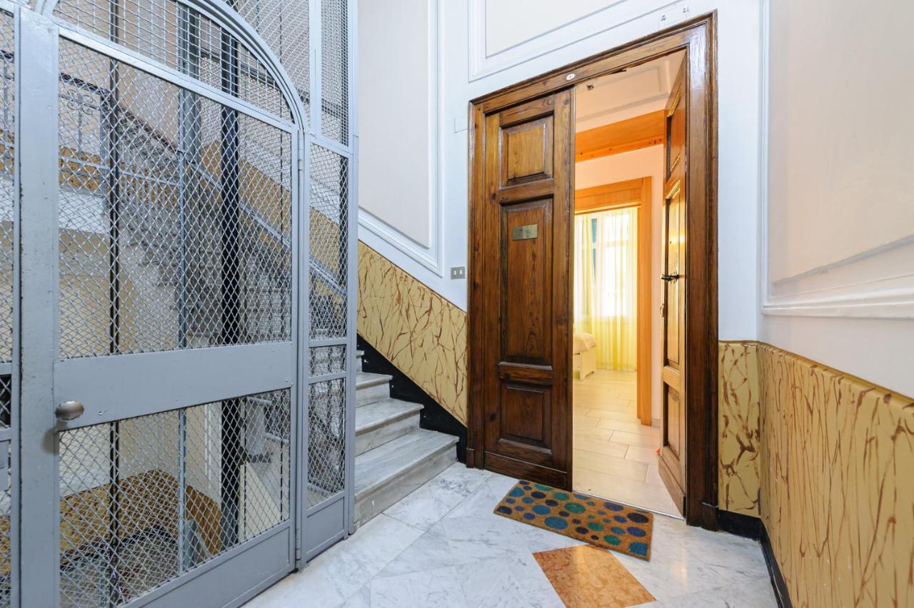 Via Aniello Falcone 72B Naples Extérieur photo