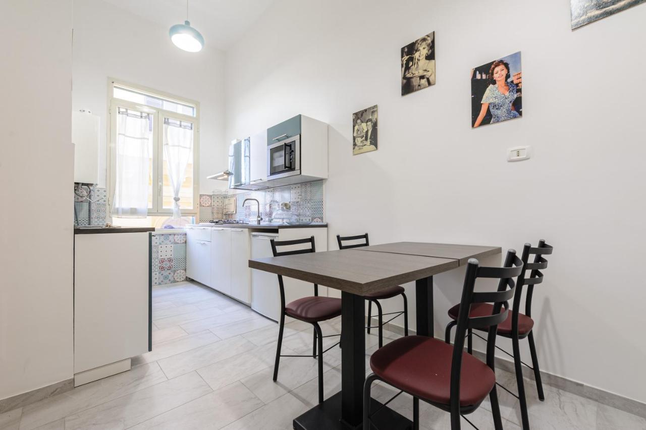 Via Aniello Falcone 72B Naples Extérieur photo