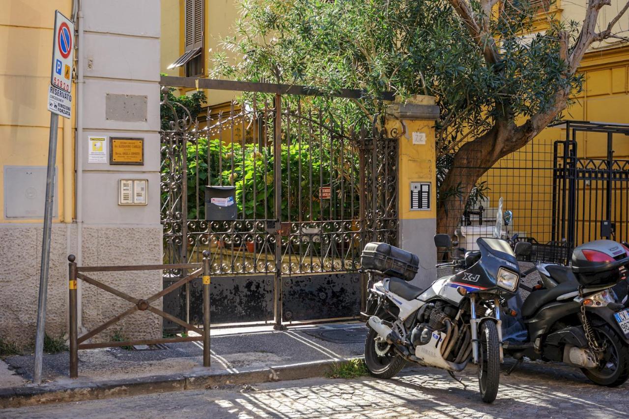 Via Aniello Falcone 72B Naples Extérieur photo